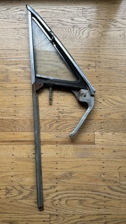 Chevrolet Impala Vent Window Assembly