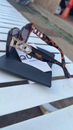 Chain Reaction QUAY Sunglasses