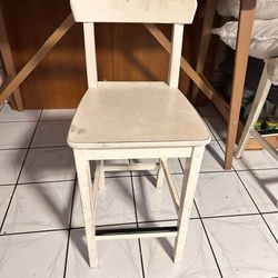 Vendo Mesa Y 4 Sillas  Baratas  Todo Por Un Mismo Precio