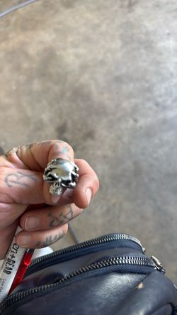 Silver skull ring