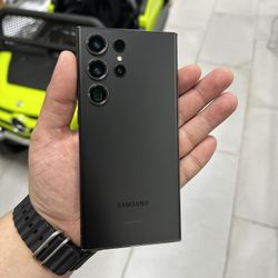 Galaxy S23 Ultra 5G Unlocked 256GB! Finance For $50 Down Payment!!