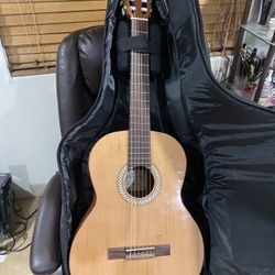 Kremona Classical Acoustic Guitar (with Case)