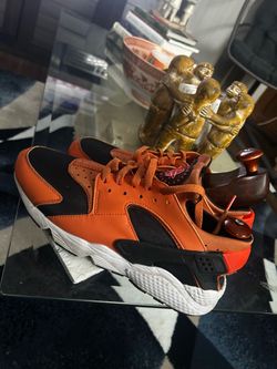 Nike Air Huarache Hot Curry Orange Black / White Sz 10.5 Men’s Athletic Shoes/Sneakers (DO6694-800)