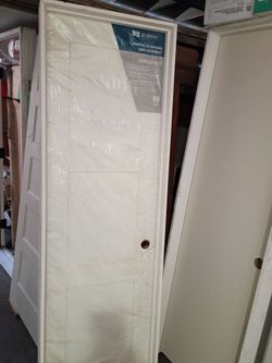 24x79 prehung door left hand 3 panels solid core
