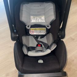 Baby Jogger City Go 2 Car Seat and Base