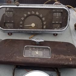 Vintage Car parts And Accessories 