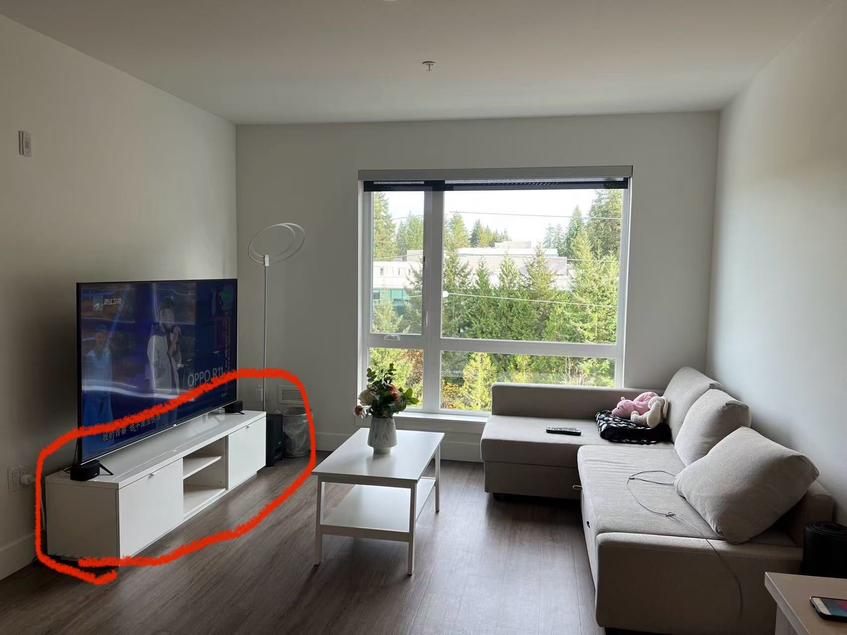 IKEA BYÅS TV Stand – High Gloss White — $50