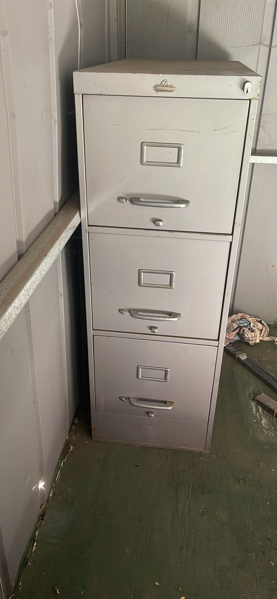 Metal File Cabinet 3 Drawer