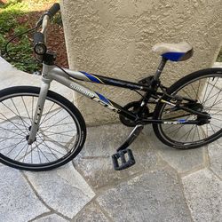 BMX race bike GT power series Jr