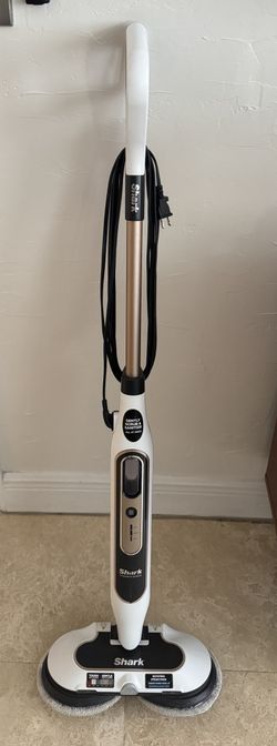 Shark Steam & Scrub Scrubbing Steam Mop Barely Used