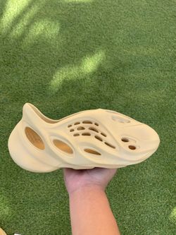 Adidas Yeezy Foam Runner Dessert Sand 