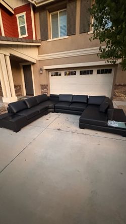 Sectional Couch Amazing shape