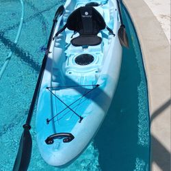 KAYAK 2-3 PERSON PERCEPTION RAMBLER13.5 WITH PADDLES 