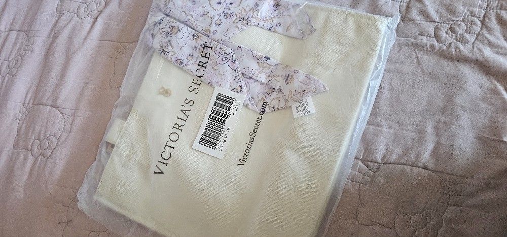 VICTORIA'S SECRET BIG TOTE BAG