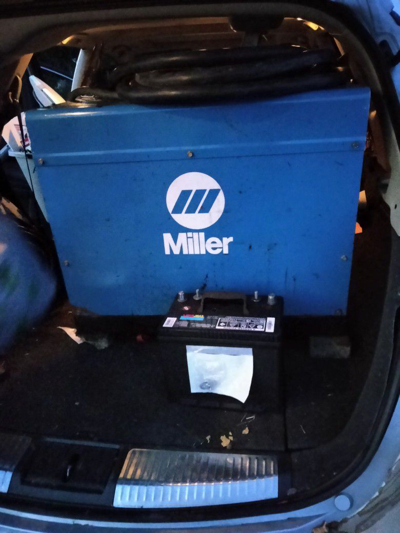 Miller Dialarc 250 AC/DC Stick Welding Power Source 907017