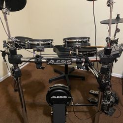 Alesis Electric Drum Set