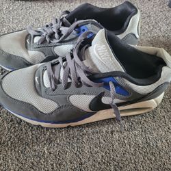 Men nike shoes size 8
