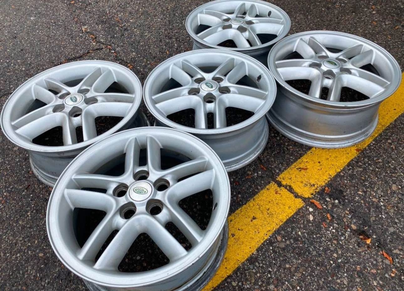18” Land Rover Discovery We Finance Excellent Condition Range Rover LR3 LR4 Rims Wheels Set Of 5
