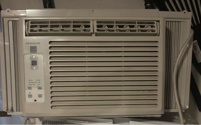 Air Conditioner -I CAN DELIVER AC 5,000 btu