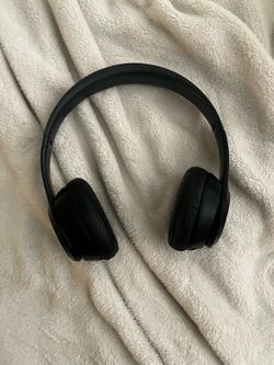 Beats wireless bluetooth headphones