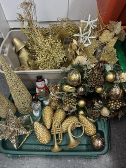 Gold Christmas Decorations