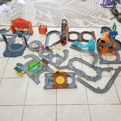 Lot Of Thomas The Train Tracks 