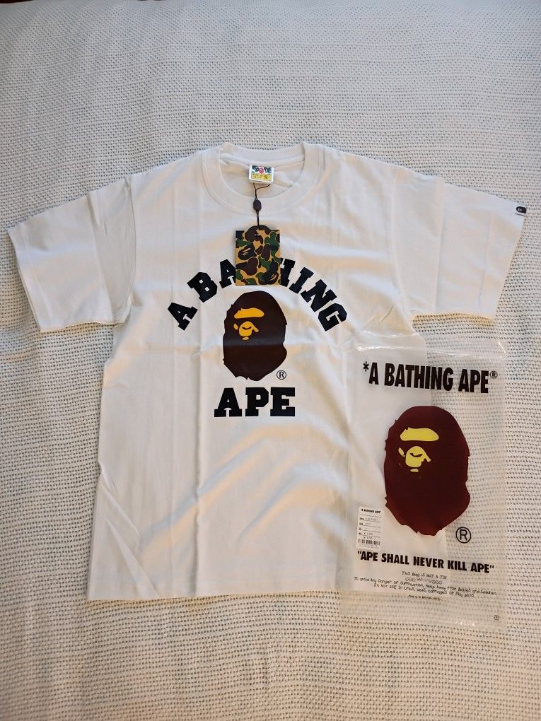 BAPE t-shirt Logo White Size Small