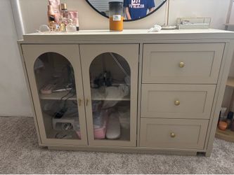 Dresser desk