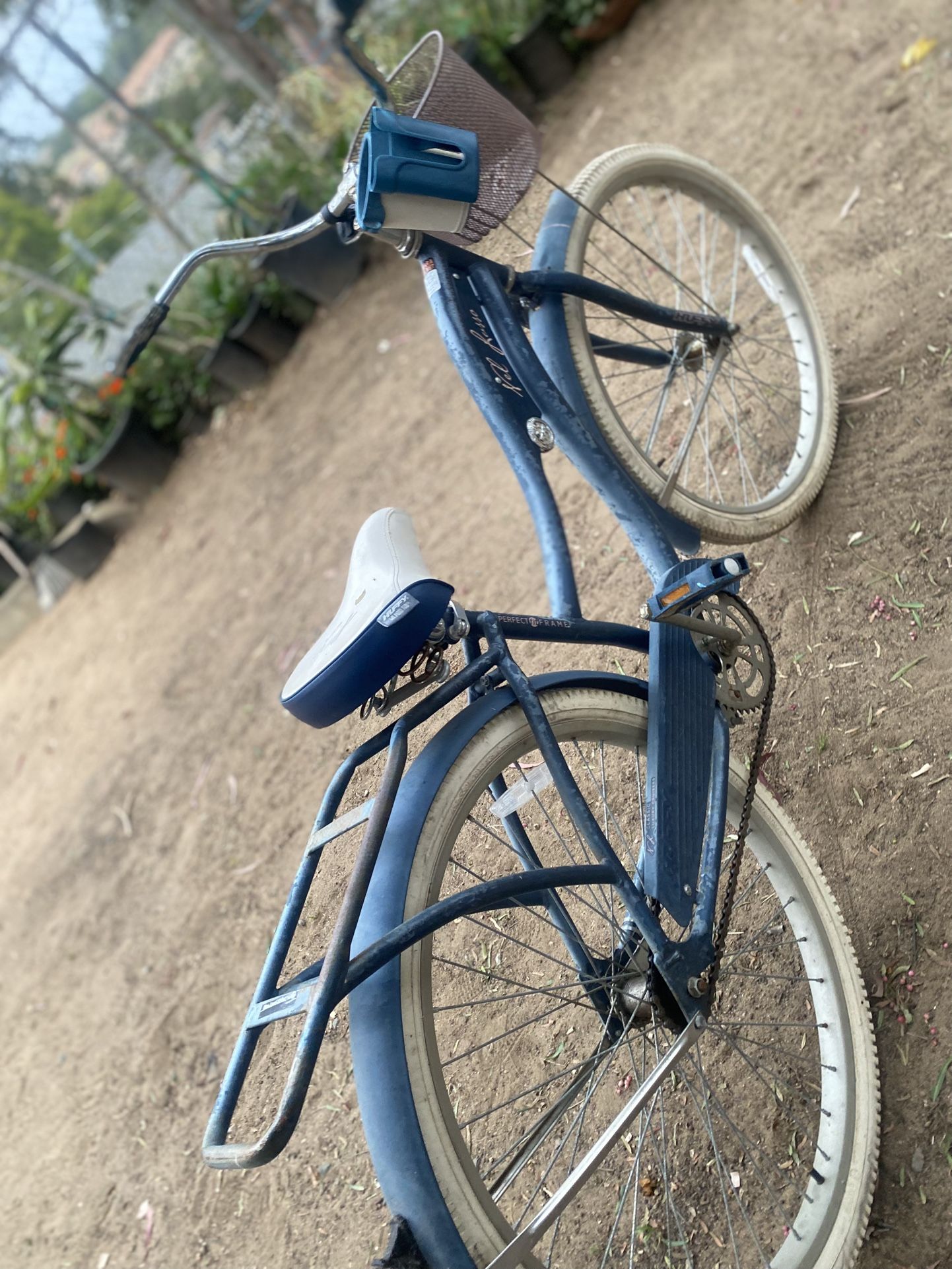 Huffy 24" Cranbrook Girls' Cruiser Bike with Perfect Fit Frame
