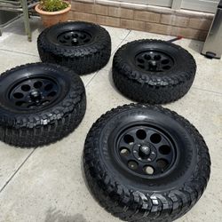 17” Wheels 37/12.5/17 BFG MTs 