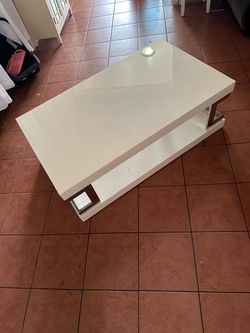 Modern white coffee table