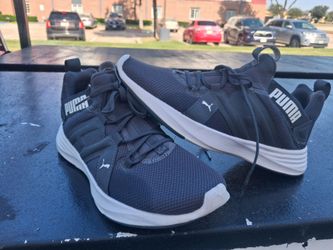 Puma Low-Top Running Sneakers