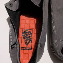Van Brand New 10.5, Brand New