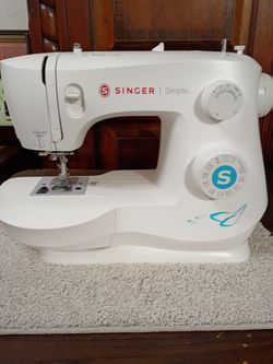 Singer Simple Sewing Machine