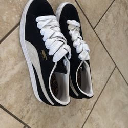 Puma Suede Like New 