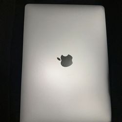 Apple MacBook Air (13", 2018)