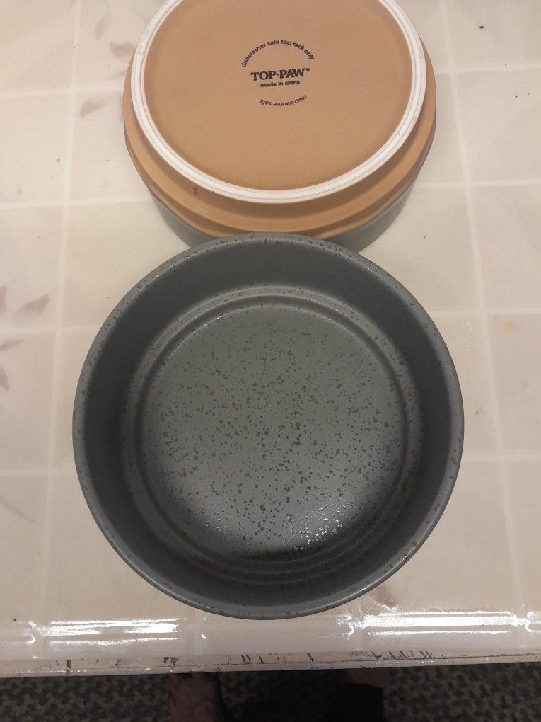 Top Paw Bowls