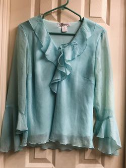 Soft And Flowy Plain Color Blouse
