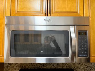 Whirlpool Kitchen Bundle ( Microwave, Fridge, Dishwasher, Oven)