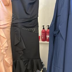 Beautiful Holiday/party Event Dress. Off Shoulder Or On . Beautiful Fabric Good Quality . No Tags On But Never Worn Only Tried On.  Xsmall Size Venus 