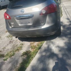 Engine Transmission AWD Available 2011 Nissan Rogue