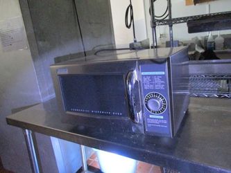 Sharp Commercial Stainless Steel 1000-Watt Microwave Oven - Model R-21LCFS