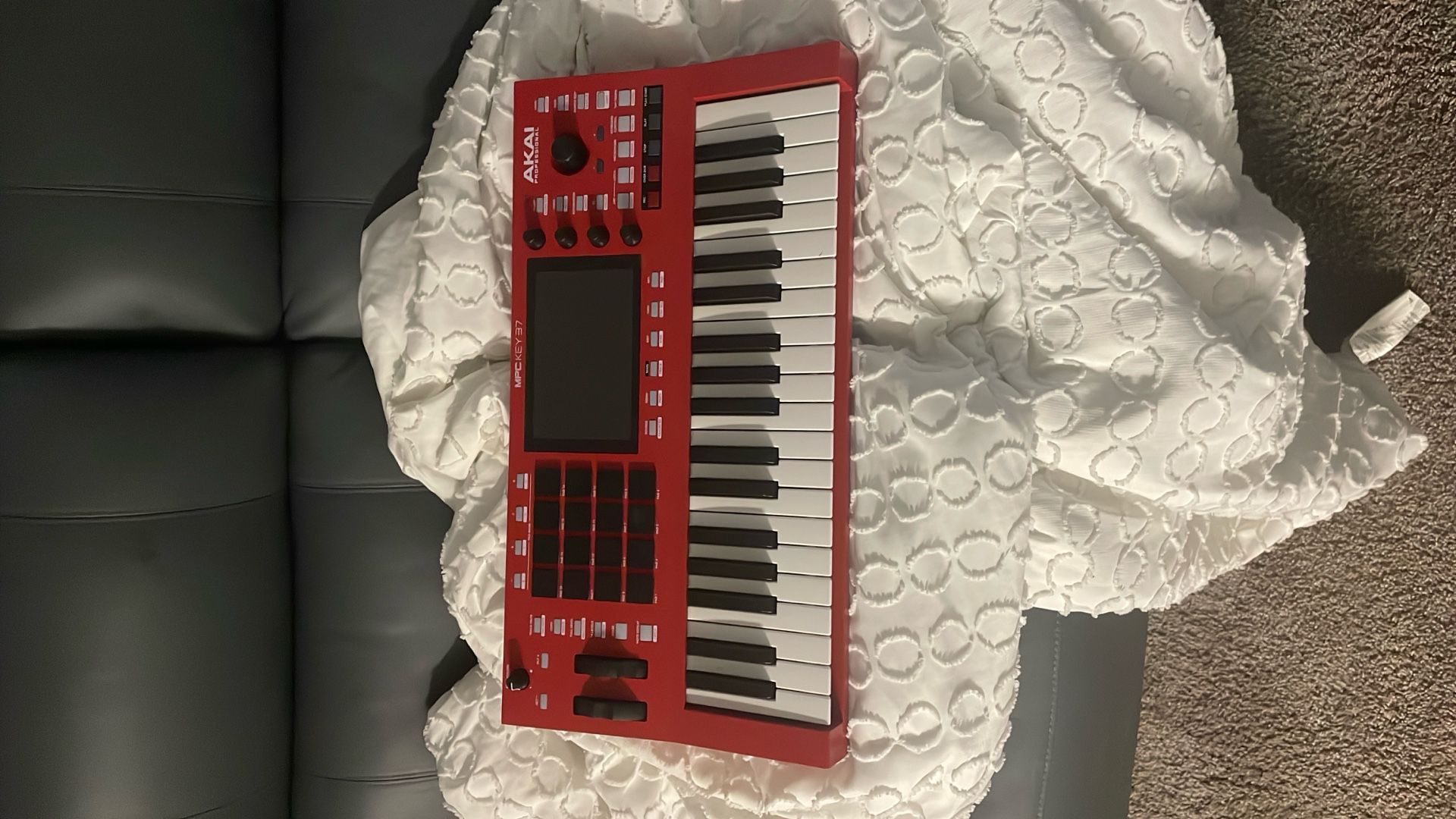 Akai MPC KEY 37