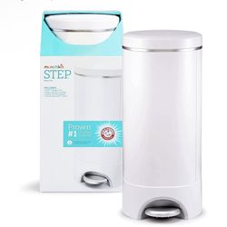 Munchkin Diaper Pail