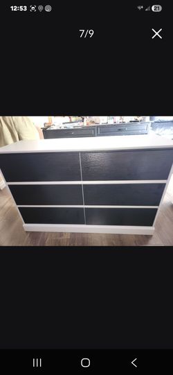 Grey Wooden Chest with Black 6 Drawers for Bedroom or Office Storage Versatile Bedside Table and Stylish Cabinet for Organizing Clothes Accessories Wo