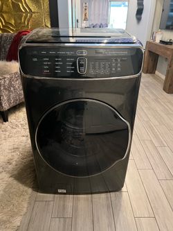 Samsung 6.0 cu. ft. Smart Washer with FlexWash – Needs Repair