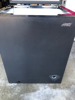 Arctic King Chest Freezer 5 Cu Ft