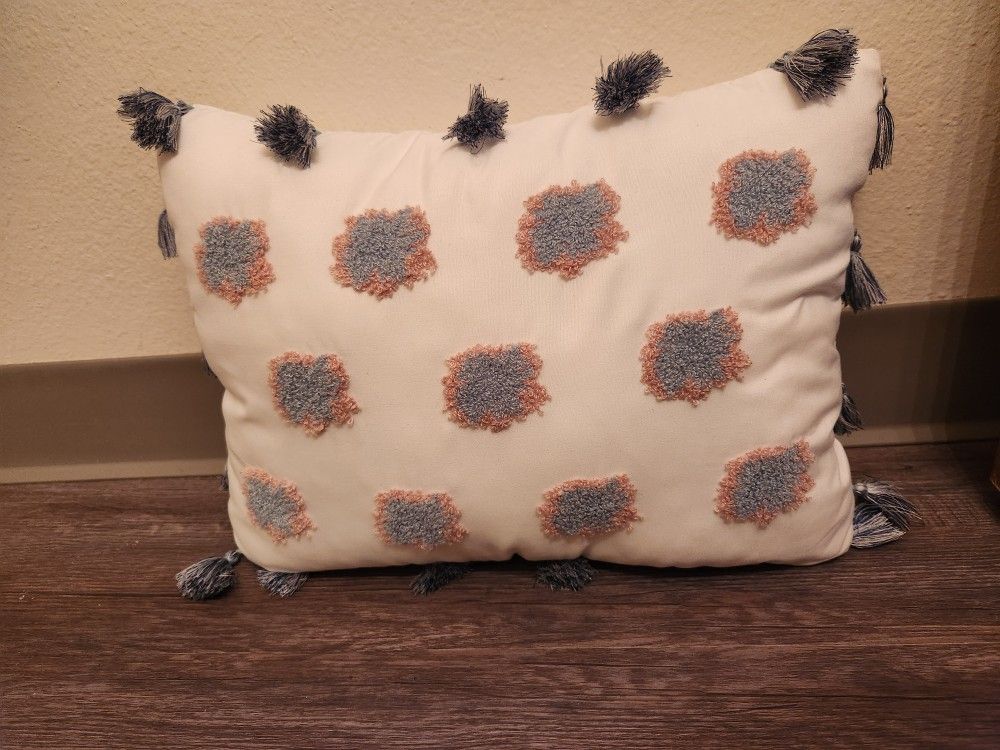 Decrative Throw Pillow