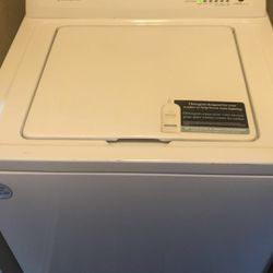 Amana Electric Washer And Dryer Set