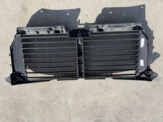 2017 Ford F-150 Raptor Upper Shutter Assembly